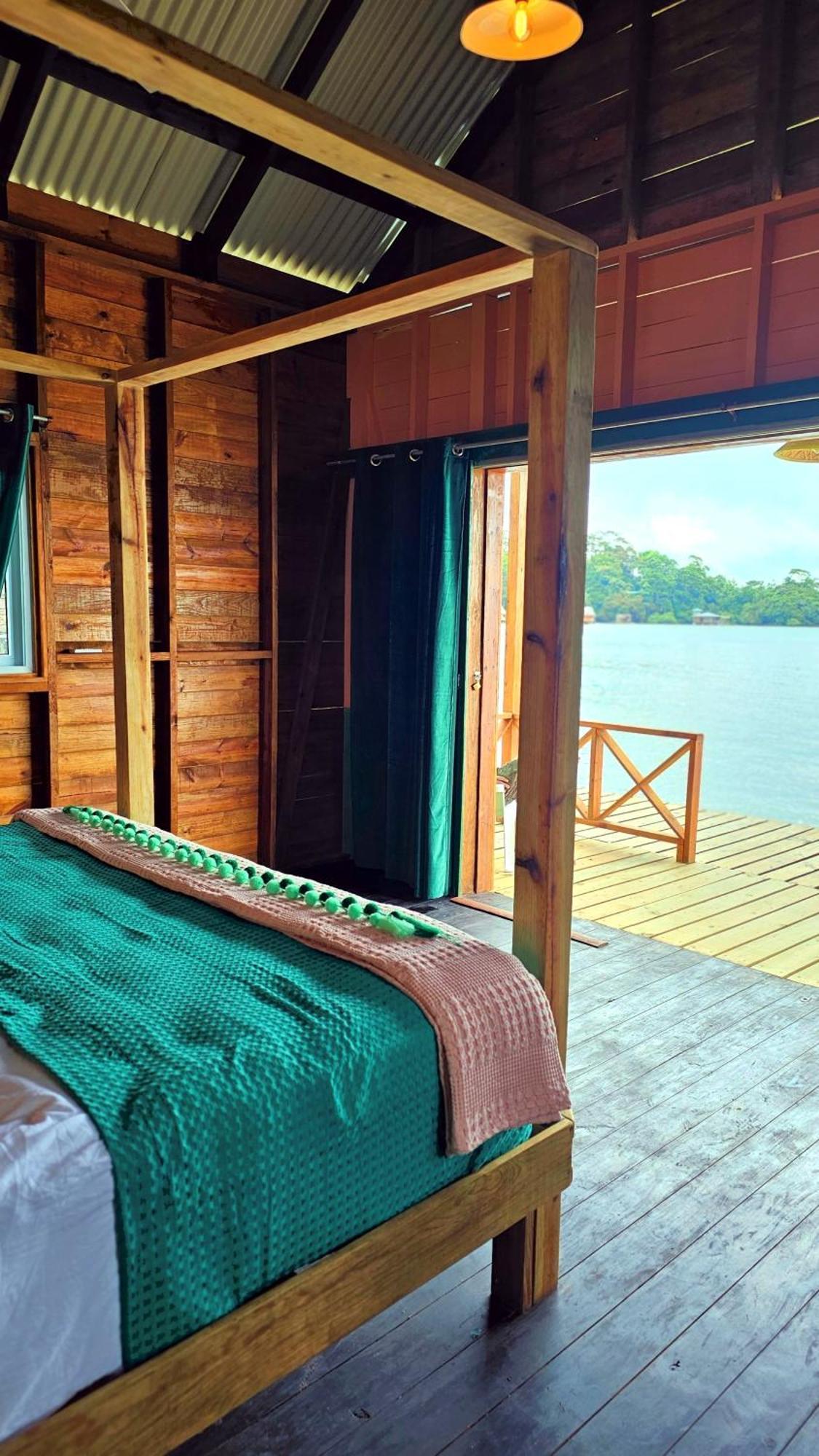Hotel The Sea Monkey à Bocas del Toro Extérieur photo